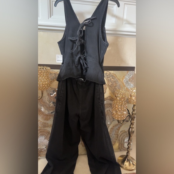 We The Free Black Denim overalls Apparel🌟 - Picture 10 of 11